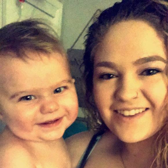 Profile Picture of Kelci Watterud (@kelciraye) on Poshmark