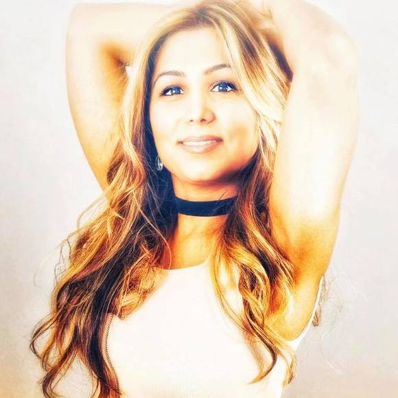 Profile Picture of Setareh Farokhian (@setareh44) on Poshmark