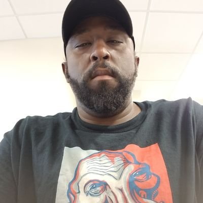 Profile Picture of Mark Clarke (@MDClarke13) on Twitter