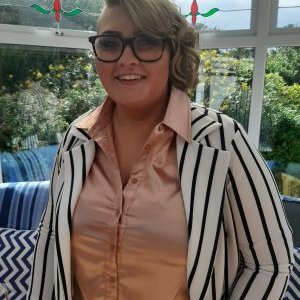 Profile Picture of Lara Keith-Crosse (@CrosseKeith) on Twitter