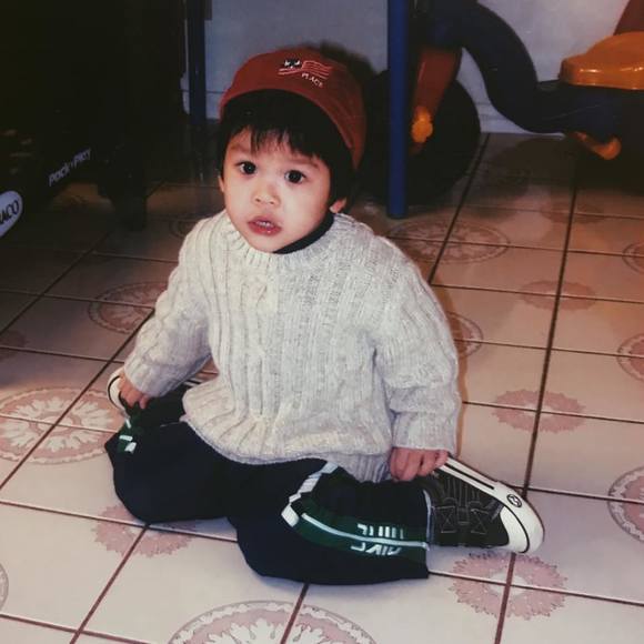 Profile Picture of Daryl Nguyen (@darylnguyen) on Poshmark