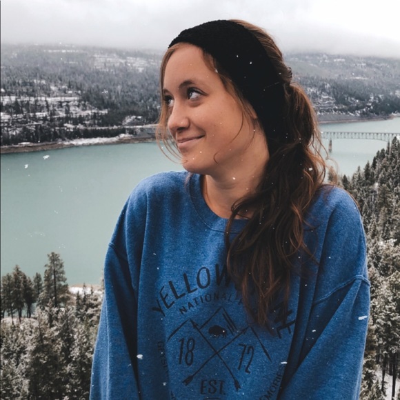 Profile Picture of Christina Fisher (@teen976) on Poshmark