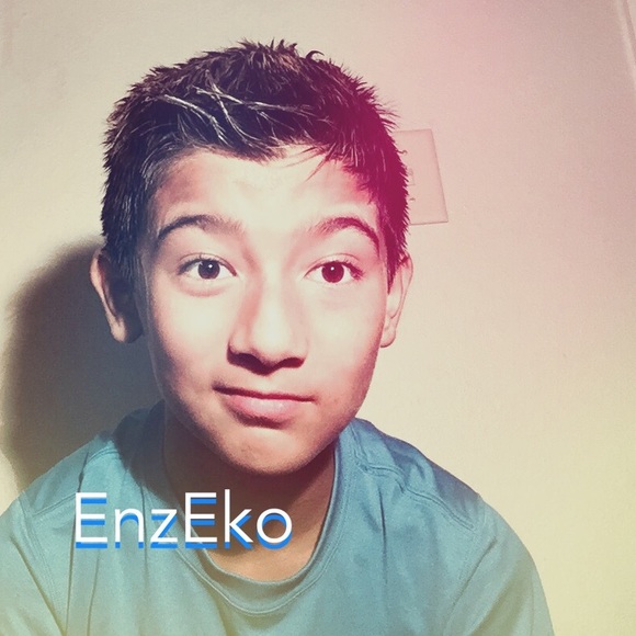 Profile Picture of Lorenzo Ayala (@lorenzo2003) on Poshmark