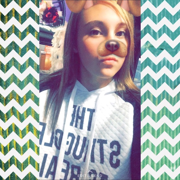 Profile Picture of Kobski Viner (@kobskiii) on Poshmark