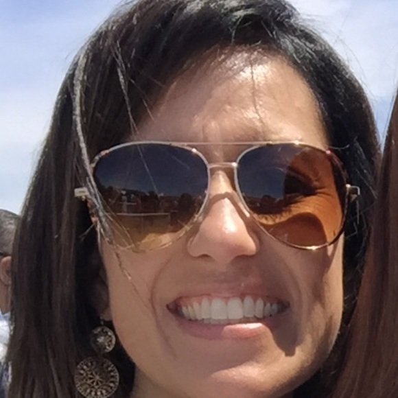 Elaine Klauer - Poshmark Profile Picture of Elaine Klauer (@eklauer73) on Poshmark