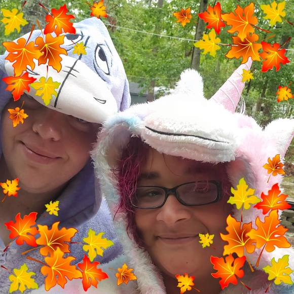 Profile Picture of Tracey richelle Siess (@blackie123) on Poshmark