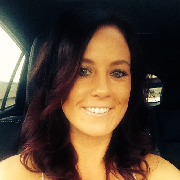 Profile Picture of Kelsey Gabus (@kgabus) on Poshmark