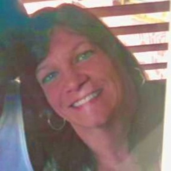 Profile Picture of Debbie Coghill (@debracoghill) on Poshmark