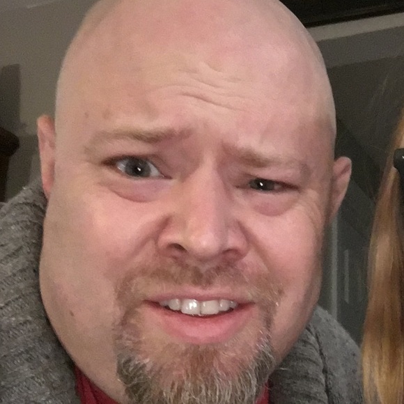 Profile Picture of Mike Koenig (@mikant) on Poshmark