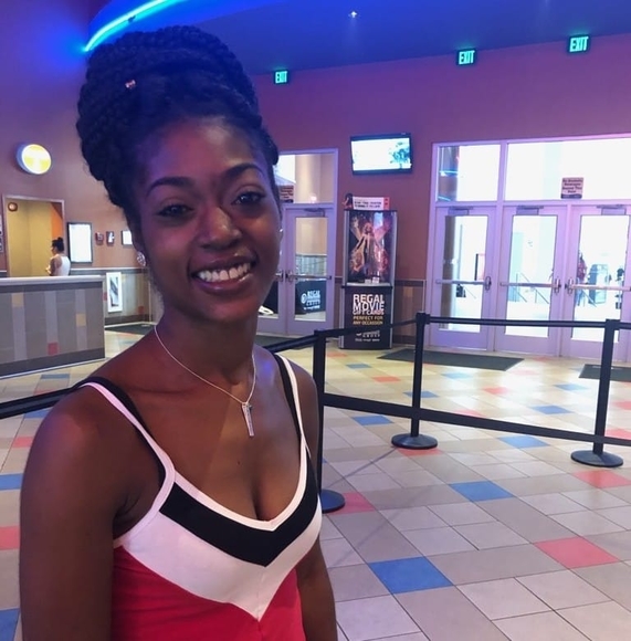Profile Picture of Ebony Whitfield (@classyeb) on Poshmark