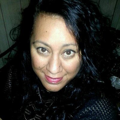 Profile Picture of Shelly Clay (@shelly_clay) on Twitter