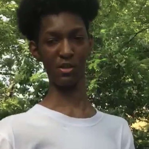 Profile Picture of Gary Cox (@thesavagemcm) on Poshmark