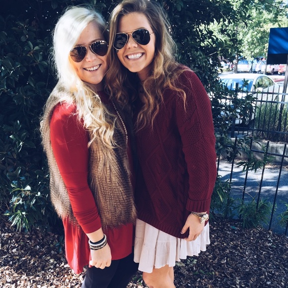 Profile Picture of Abigail Quick (@abigailquick) on Poshmark