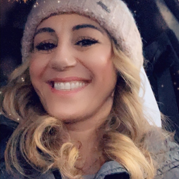 Profile Picture of Maha Sciuto (@msciuto) on Poshmark