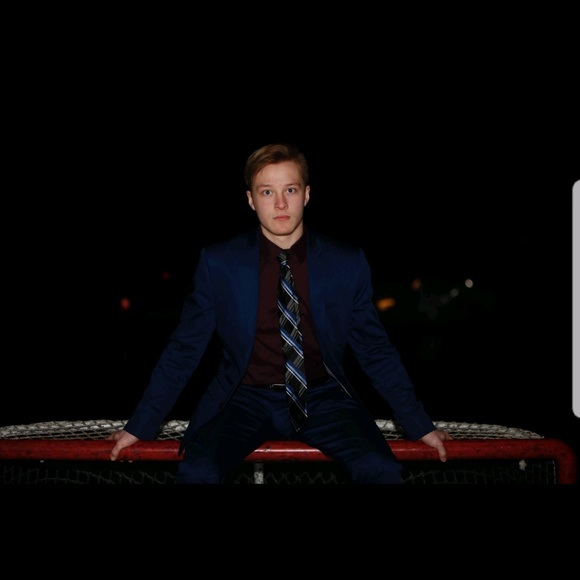 Profile Picture of Mathew Schmidt (@mathewschmidt) on Poshmark