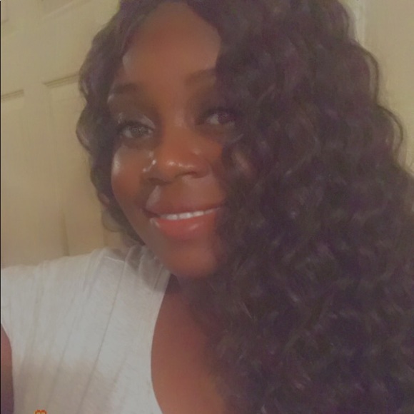 Profile Picture of Jakeyla Hamlin (@jsh005x) on Poshmark
