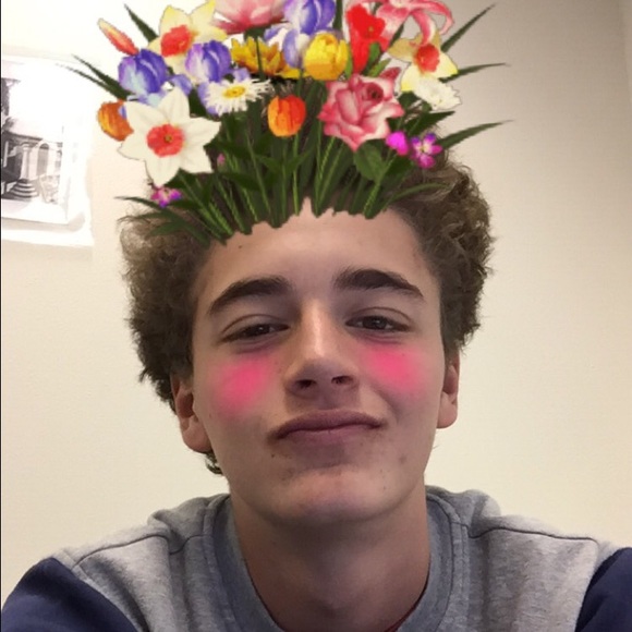 Profile Picture of Jesse Alcon (@jesse_alcon14) on Poshmark