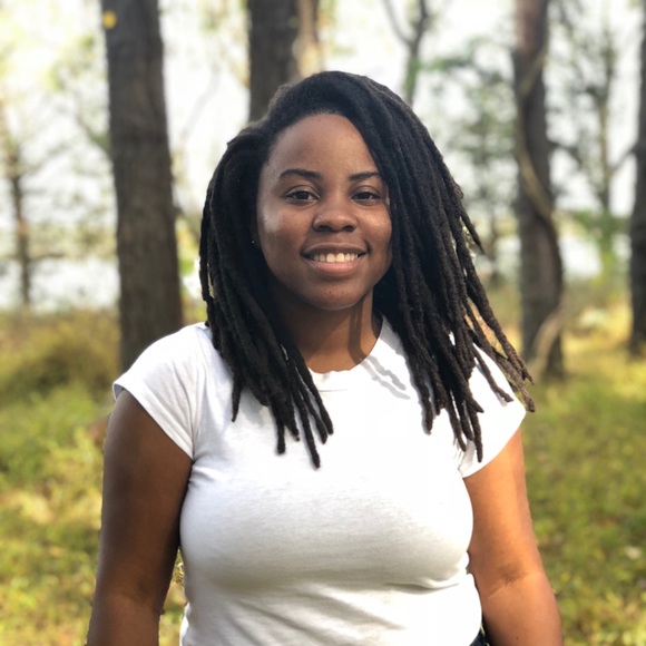 Profile Picture of Krystal Clark (@clarkrystal) on Poshmark