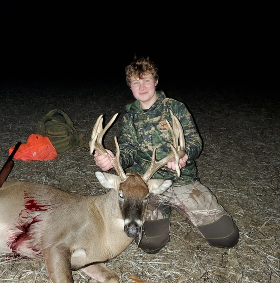 Profile Picture of Josh Rush (@jrush12) on Poshmark