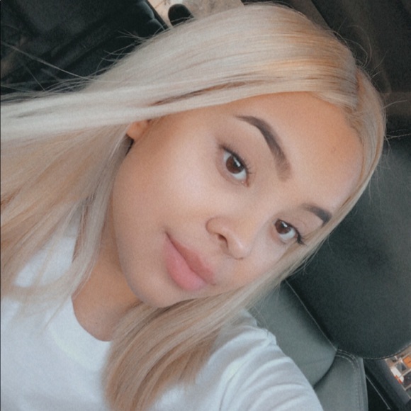 Profile Picture of Jaqueline Quintero (@jackieq581) on Poshmark