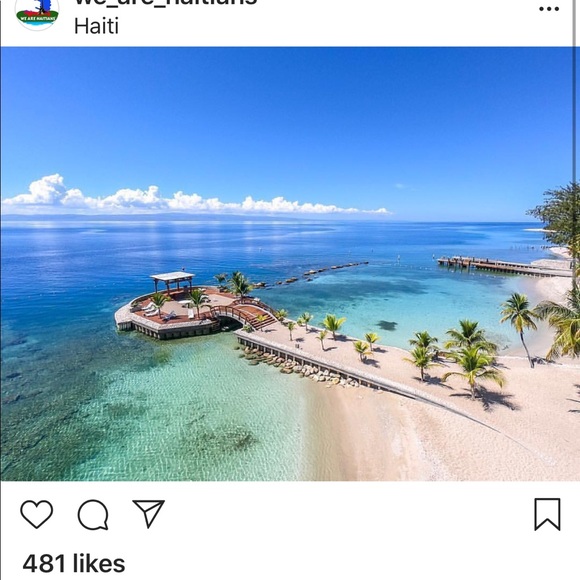 Profile Picture of Ansy Chavannes (@achavannes) on Poshmark