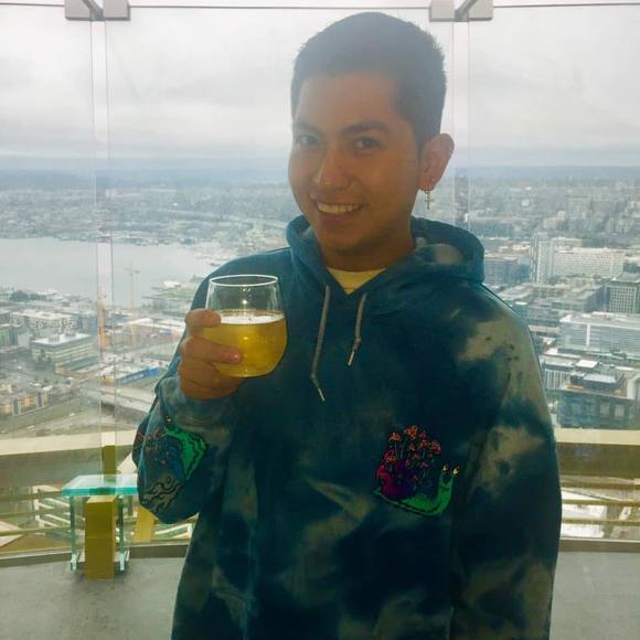 Profile Picture of Luis Ramon (@sp1736) on Poshmark