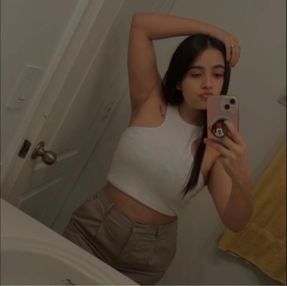 Profile Picture of Joz Tabango (@joztabango) on Poshmark