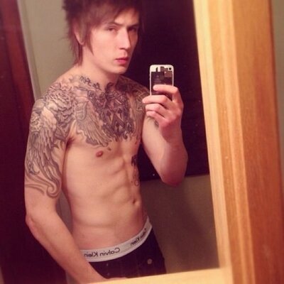 Profile Picture of  ❤James Cassells  ❤ (@JamesC_fanzz) on Twitter