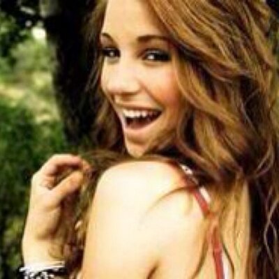 Profile Picture of Alexandra Howe (@alexx_howe) on Twitter