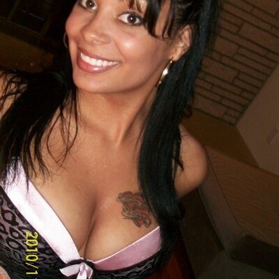 Profile Picture of Jessica Youngblood (@JessRabbit2U) on Twitter