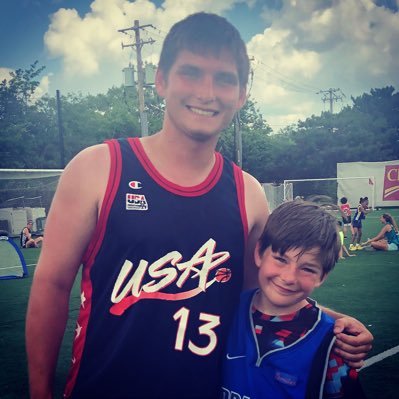 Profile Picture of Gavin Graves (@GavinGraves10) on Twitter