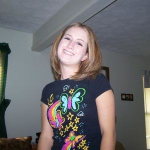 Profile Picture of Nicole Stover (@nlstover) on Myspace