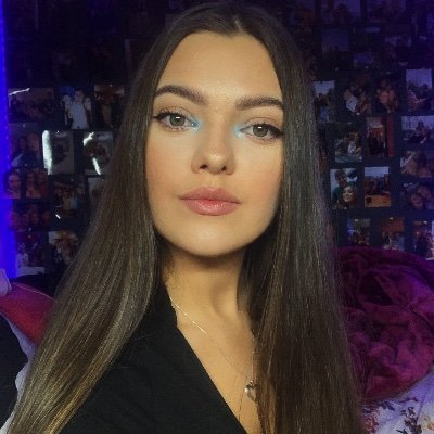 Profile Picture of Alice Wharton (@aliceeexx_01) on Twitter