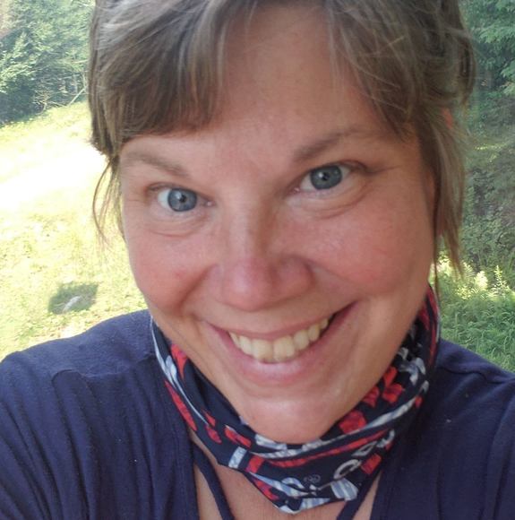 Profile Picture of Rena Runnells (@my3brtz) on Poshmark