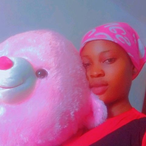 Profile Picture of Suzzy🦋Gold💕 (@danielpaulina18) on Tiktok