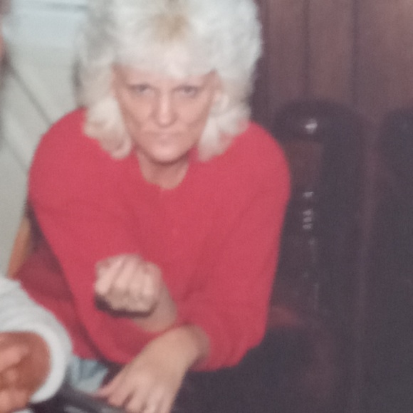 Profile Picture of Levi Osborne (@leviosborne444) on Poshmark