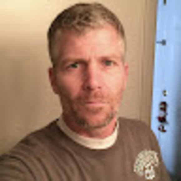 Profile Picture of Chris Schmelig (@cschmelig) on Poshmark