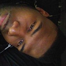 Profile Picture of Chólo Joñes (@RozaReeRaps) on Twitter