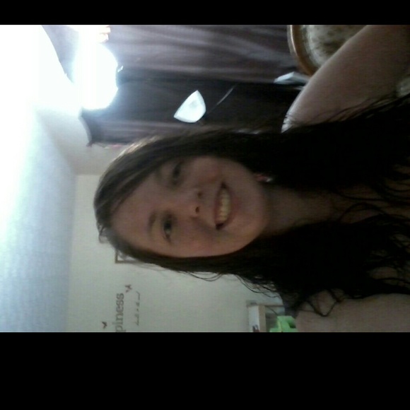 Profile Picture of Tabitha Hamby (@tabba22) on Poshmark