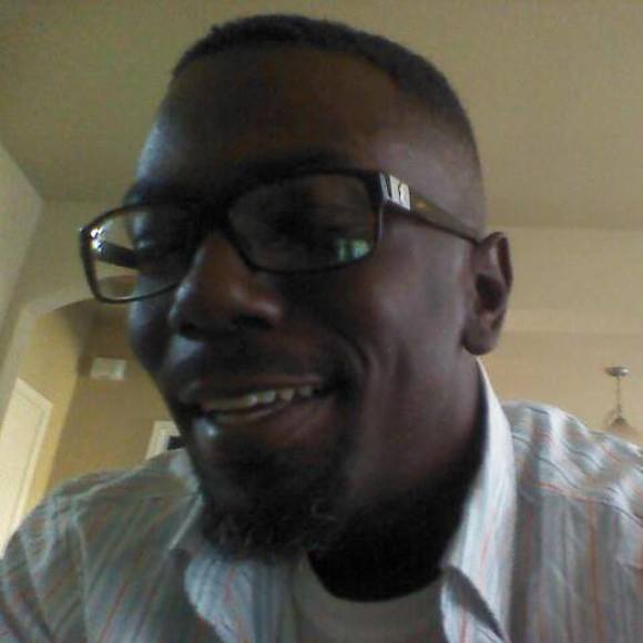 Profile Picture of Alvin Richardson (@geno5) on Poshmark