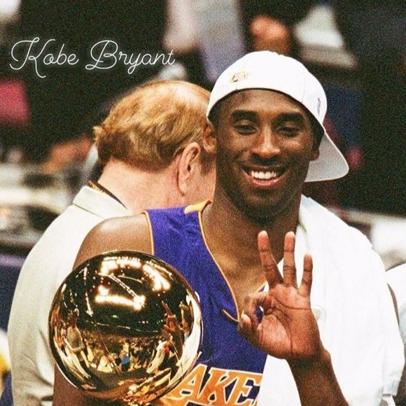 Profile Picture of Aaron Lerma (@aaronlerma543) on Poshmark