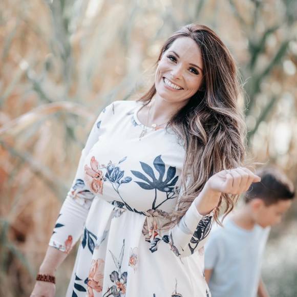 Profile Picture of Cheree Thomas (@phillipsc84) on Poshmark