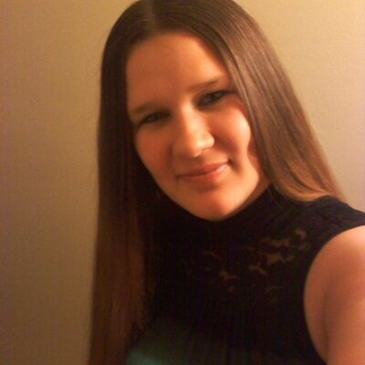Profile Picture of Amanda Zuck (@luvable6687) on Twitter