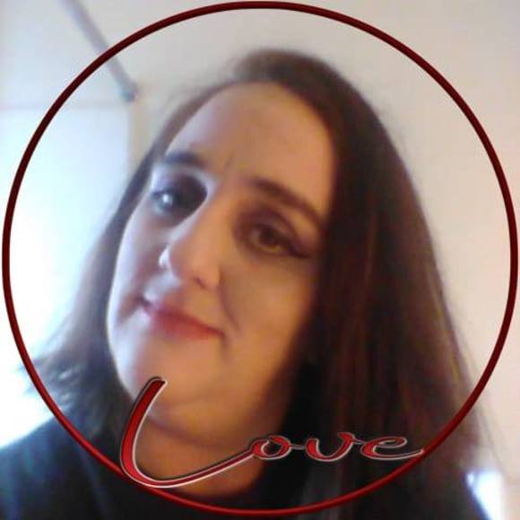 Profile Picture of April Greear (@aprilgreear4) on Poshmark