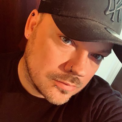 Profile Picture of Joel Whittaker (@Joelsuperhoops) on Twitter