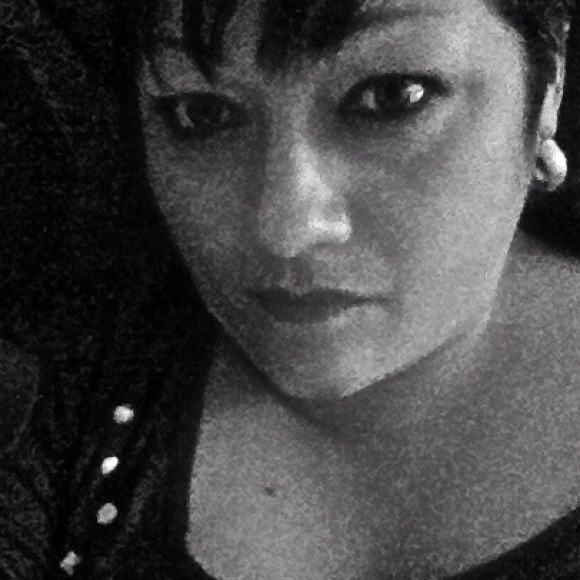 Profile Picture of Josette Fregoso (@settefregoso) on Poshmark