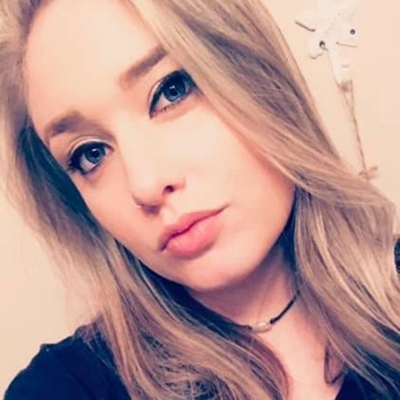 Profile Picture of Diana Birckhead (@dianabirckhead) on Poshmark