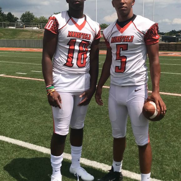 Profile Picture of Alijah Grose (@alijah_grose) on Poshmark