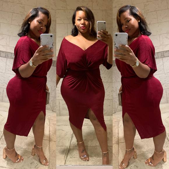 Profile Picture of Adrian Bell (@adr1anrenee) on Poshmark