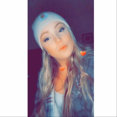 Profile Picture of [ Ｓａｒａｈ　Ｂｕｒｋ🖤 ] (@sarah_graceburk) on Twitter